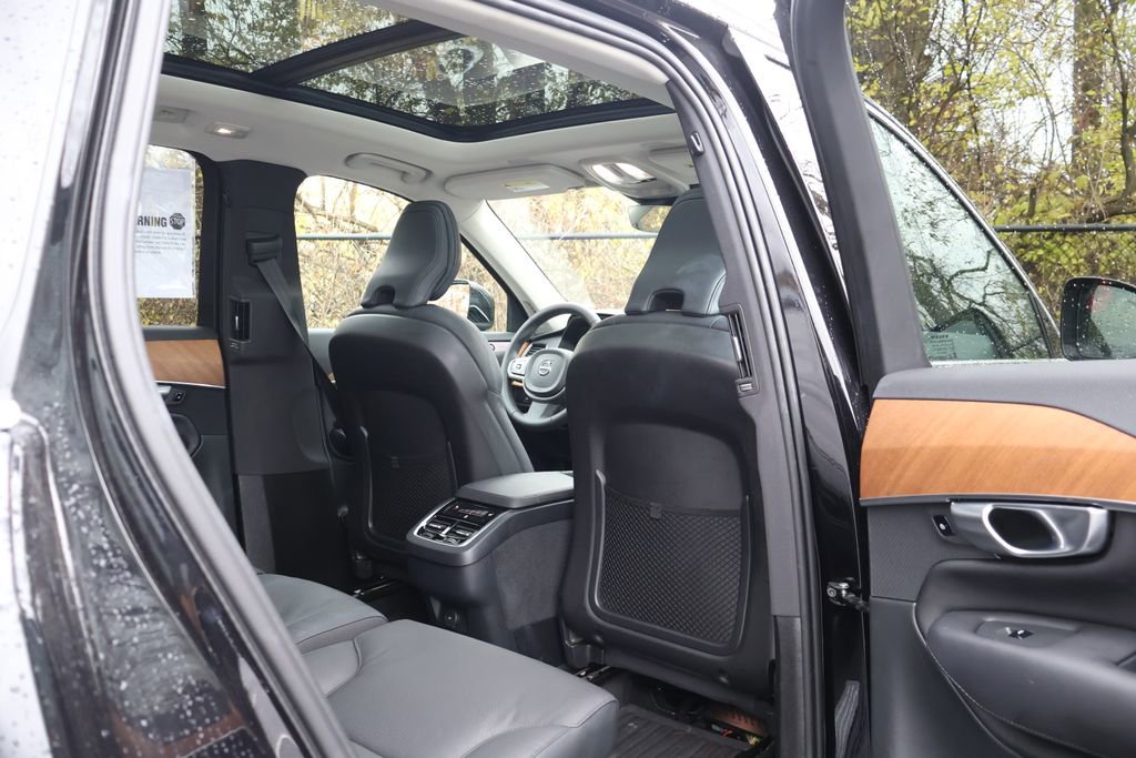 Used 2024 Volvo XC90 B6 Plus w/ Protection Package Premier image 48