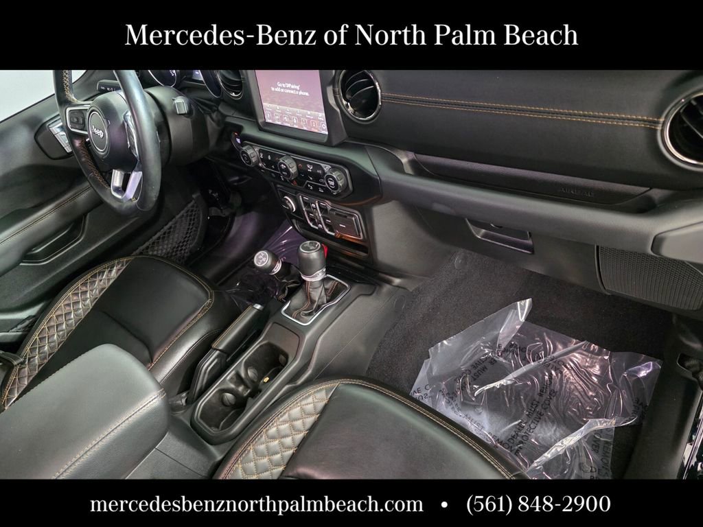 Used 2023 Jeep Wrangler Unlimited Sahara image 28