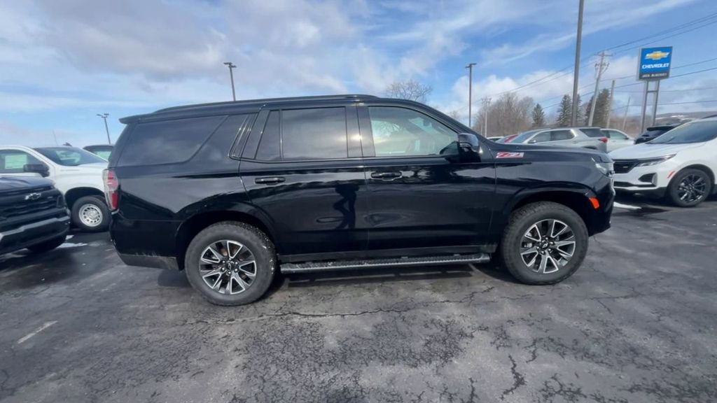 Certified 2024 Chevrolet Tahoe Z71 w/ Luxury Package image 9