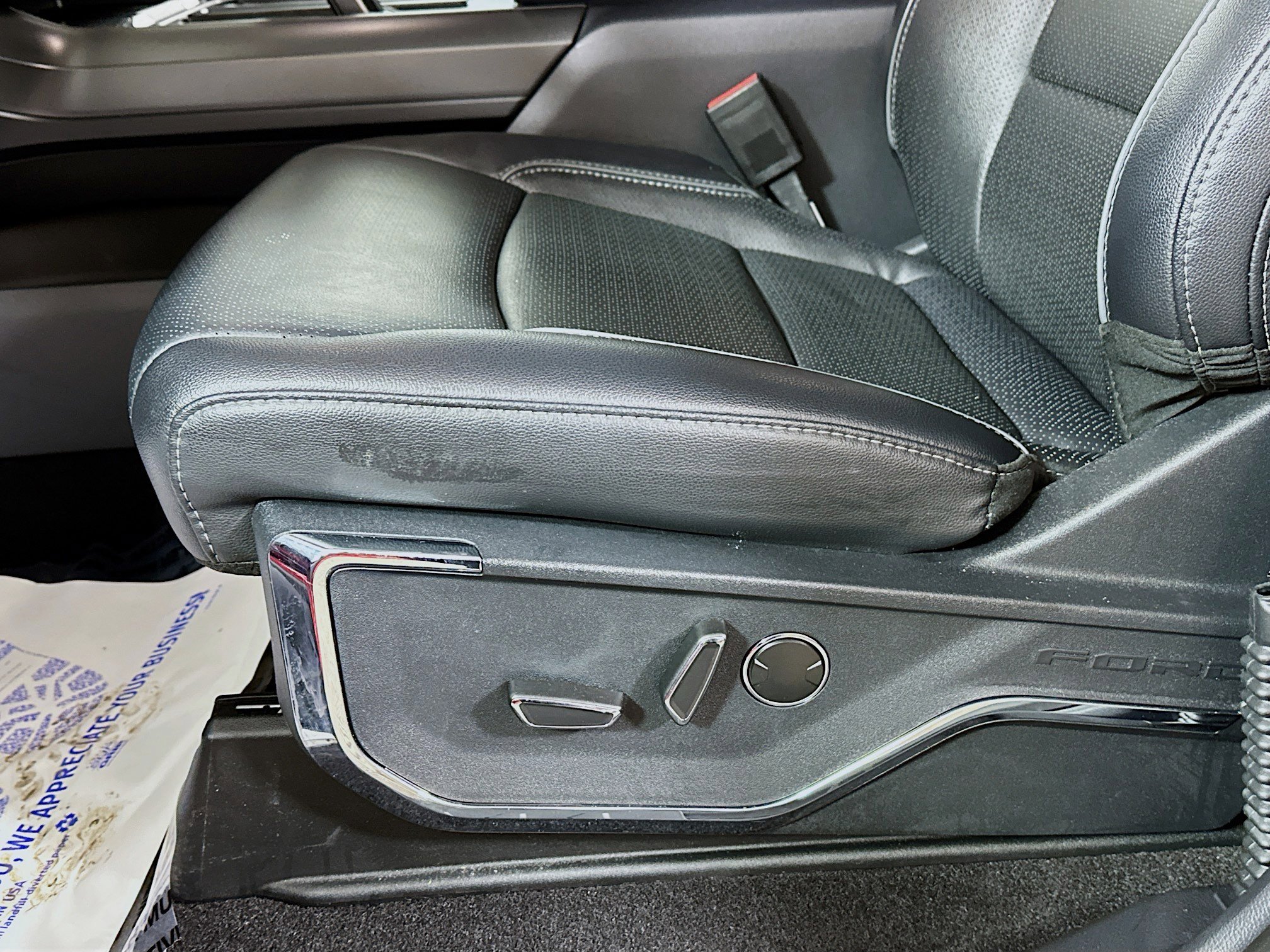 Used 2024 Ford F150 Lariat w/ Equipment Group 502A High image 20