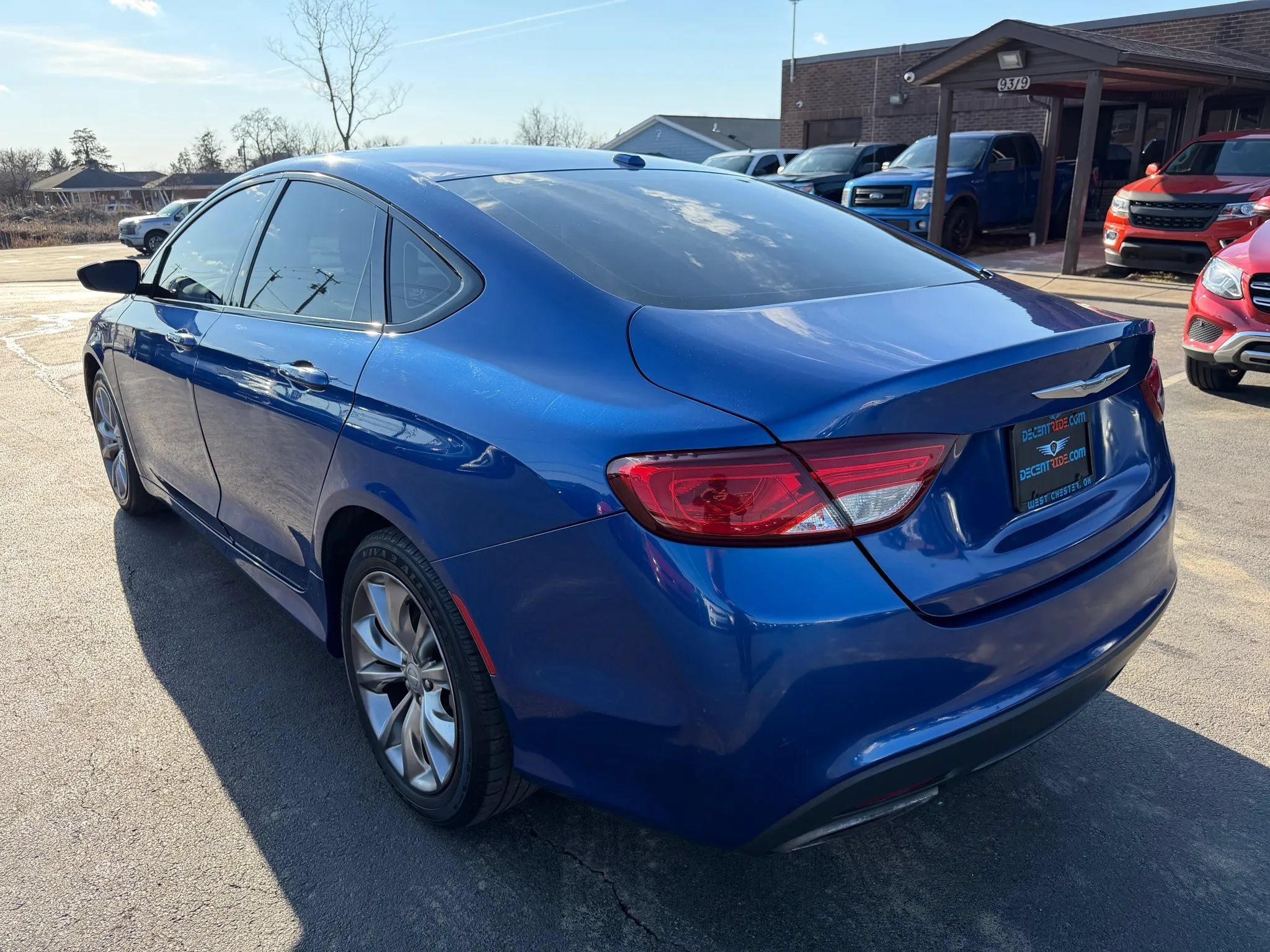 Used 2015 Chrysler 200 S FWD image 5