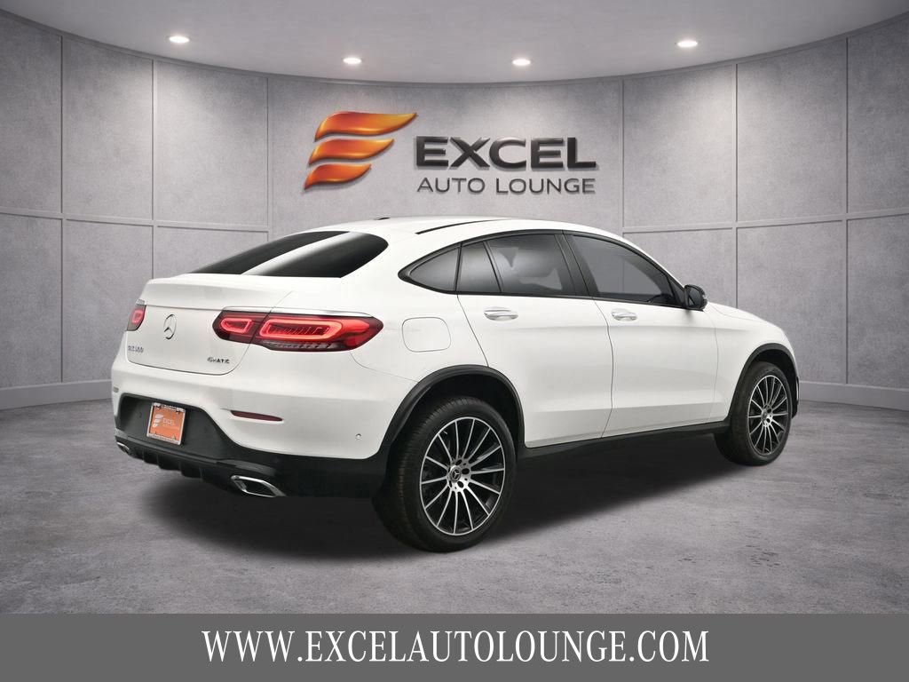 Used 2023 Mercedes-Benz GLC 300 4MATIC Coupe image 9