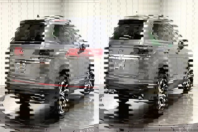 Used 2021 Volkswagen Atlas SEL Premium image 13