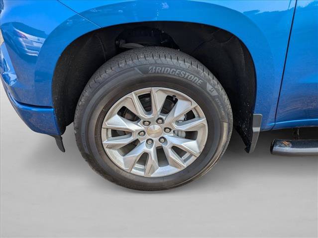 Used 2022 Chevrolet Silverado 1500 Custom w/ LPO, Dark Essentials Package AWD/4WD image 10