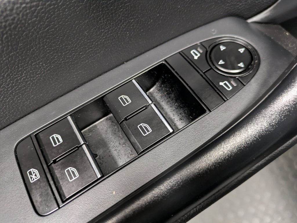 Certified 2025 MAZDA CX-50 AWD 2.5 S w/ Cargo Package image 10