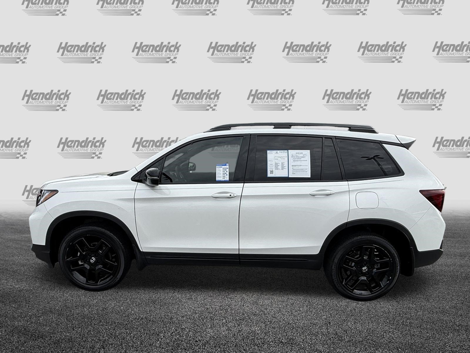 Certified 2024 Honda Passport Black Edition image 7