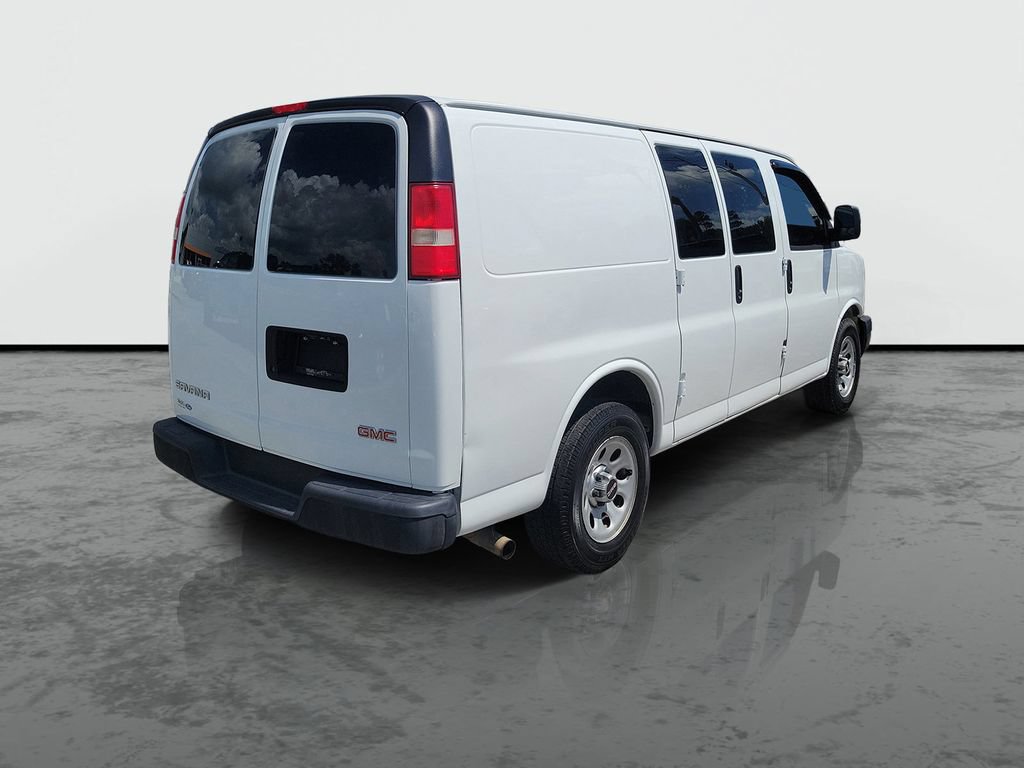 Used 2012 GMC Savana 1500 RWD image 2