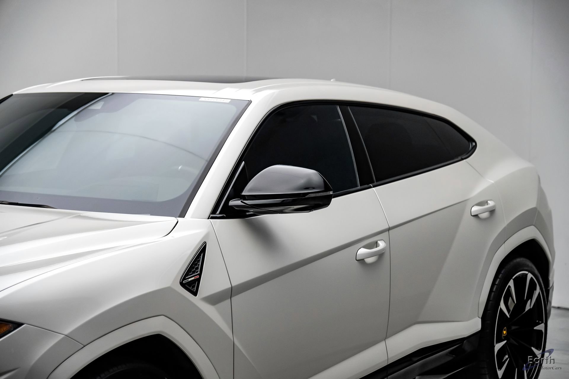 Used 2022 Lamborghini Urus AWD/4WD image 29