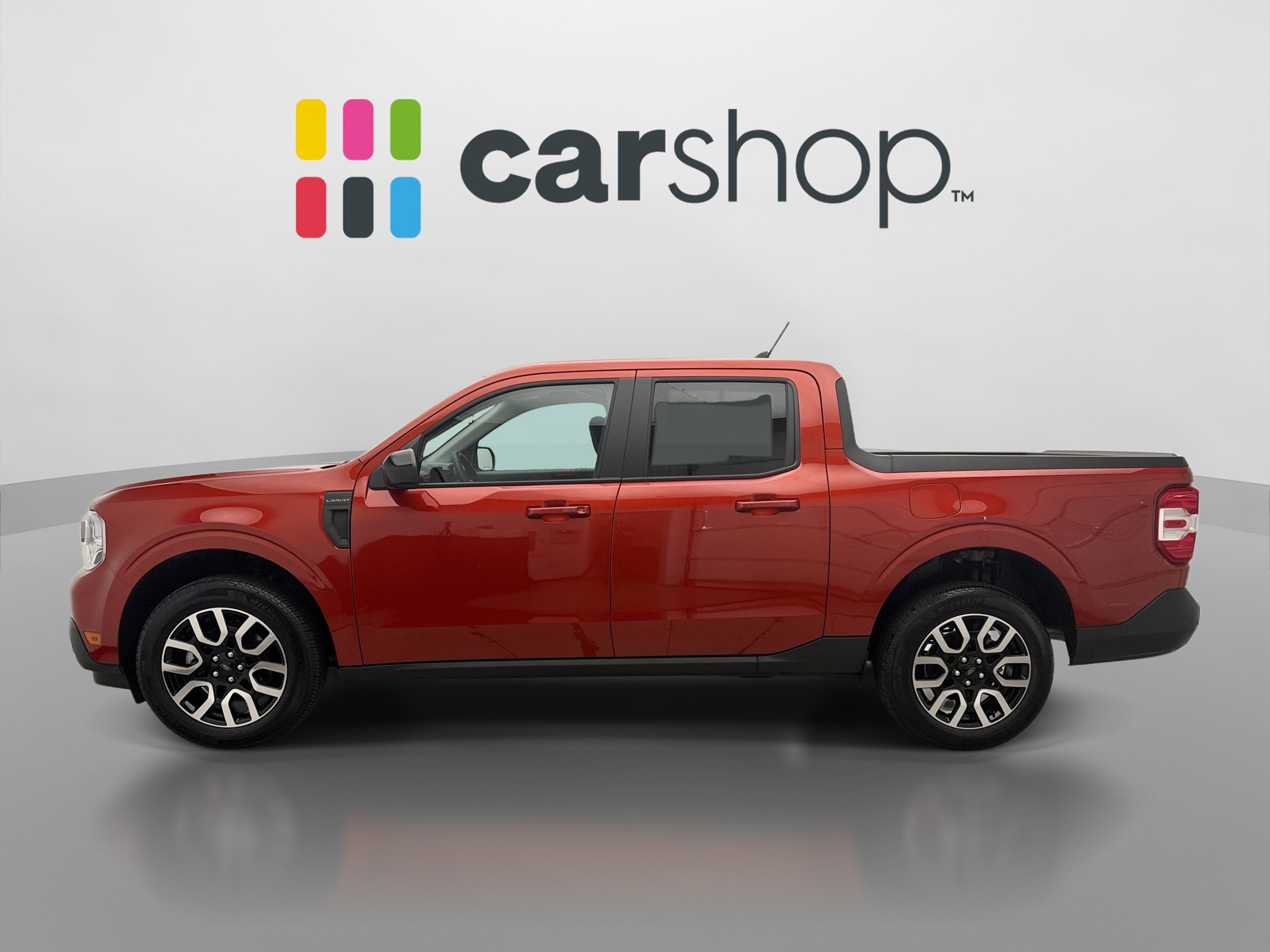 Used 2024 Ford Maverick Lariat FWD image 2