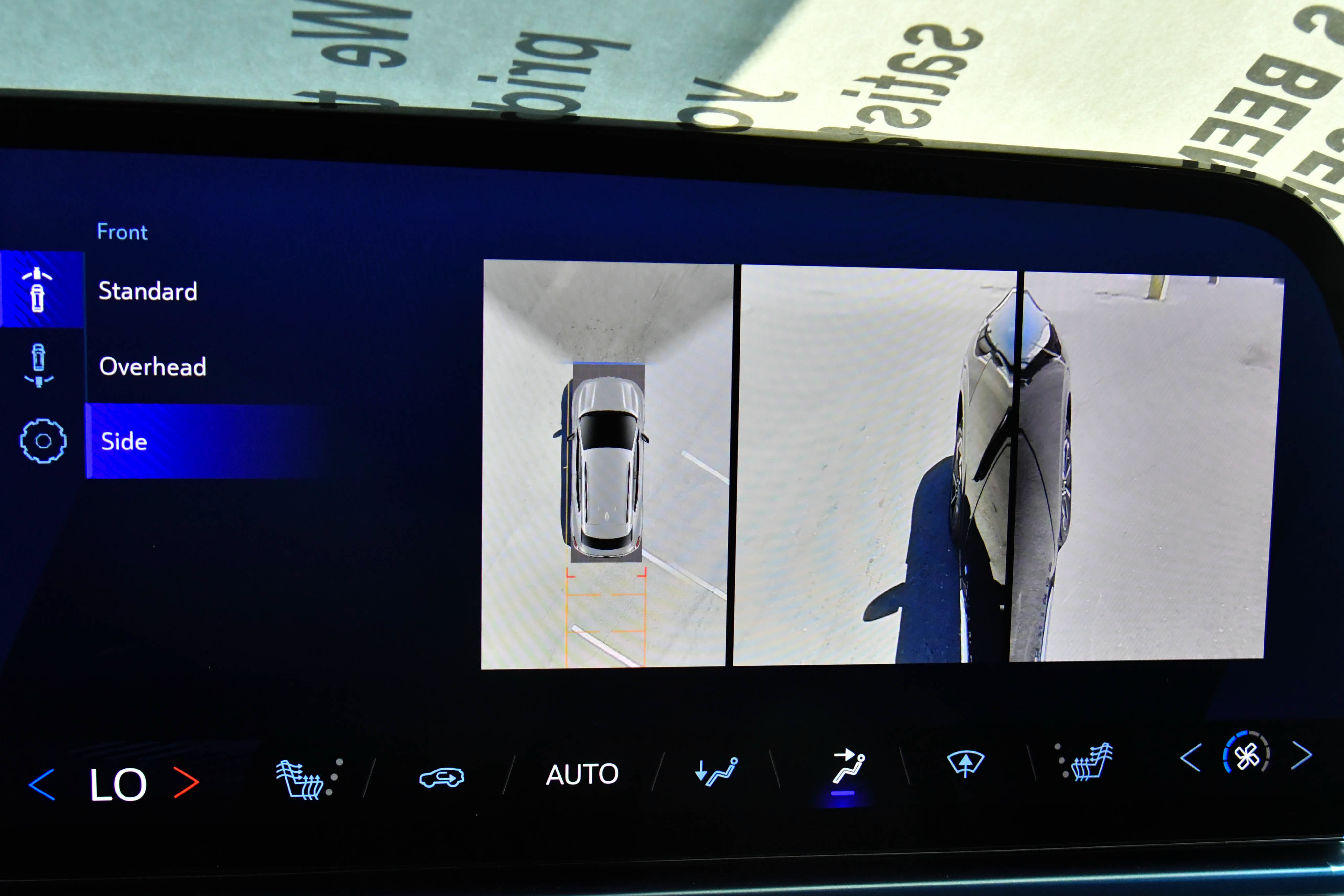 Used 2025 Chevrolet Equinox EV LT FWD image 25
