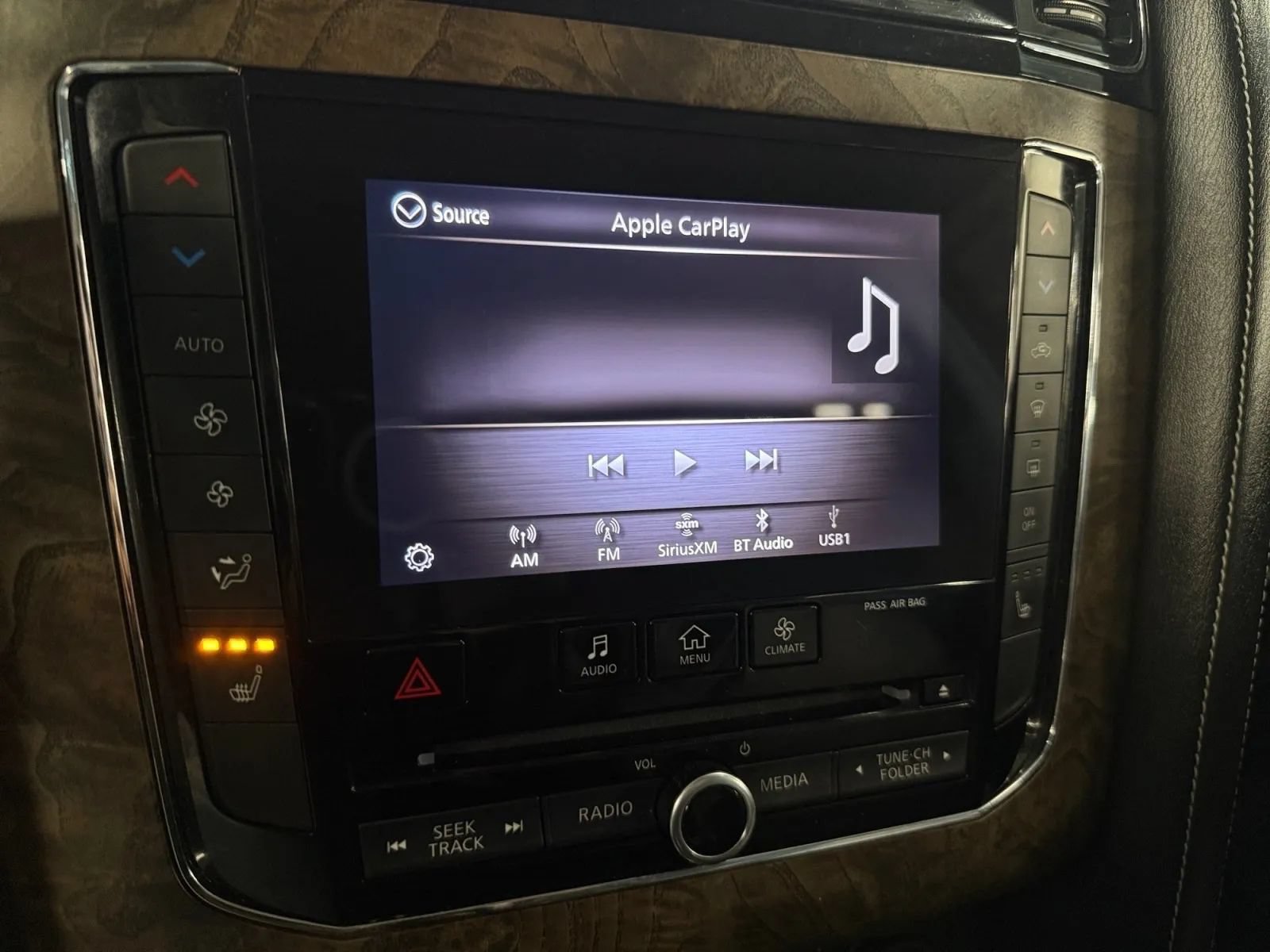 Used 2021 INFINITI QX80 Premium Select w/ All-Season Package AWD/4WD image 29