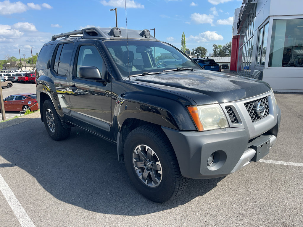 Used 2014 Nissan Xterra PRO-4X w/ Pro-4x Leather Package AWD/4WD image 3