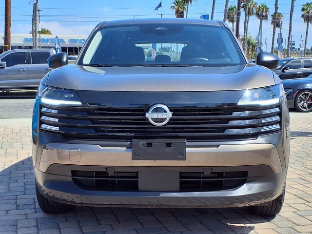 Used 2025 Nissan Kicks S AWD/4WD image 2