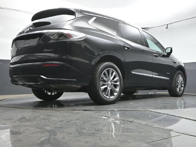 Used 2024 Buick Enclave Avenir FWD image 40