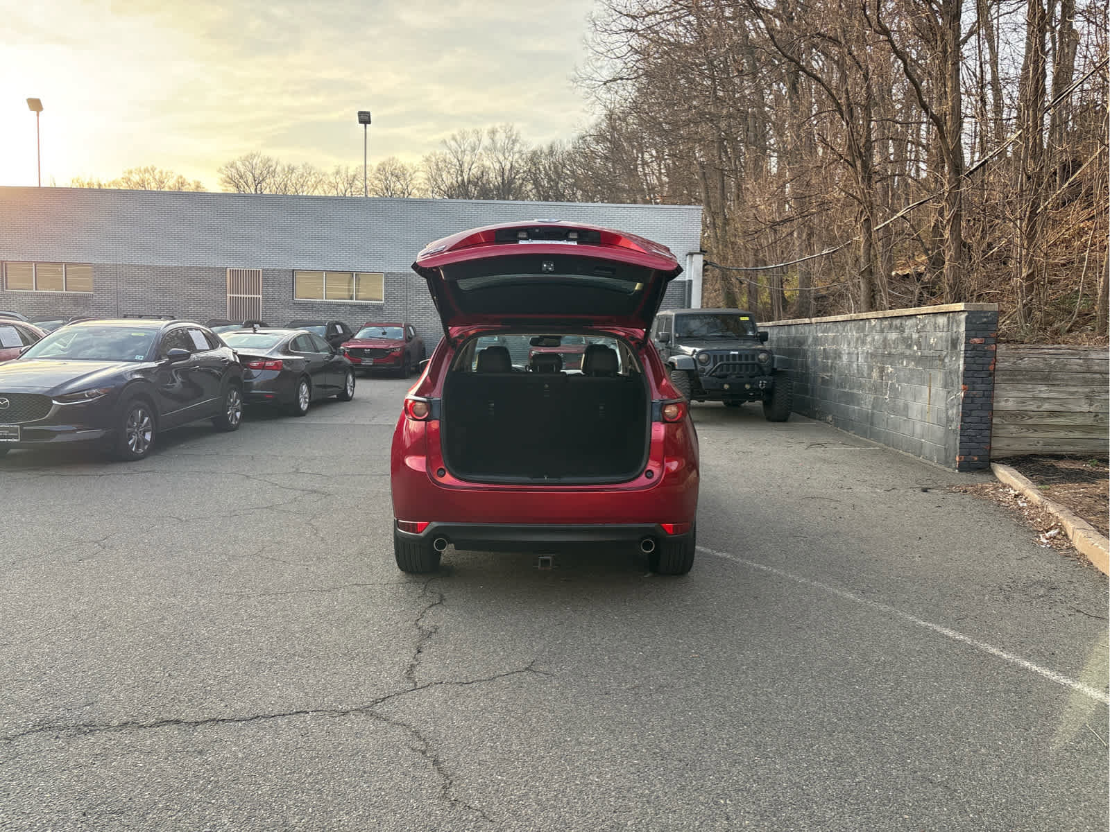 Used 2018 MAZDA CX-5 Touring w/ Preferred Equipment Package image 7