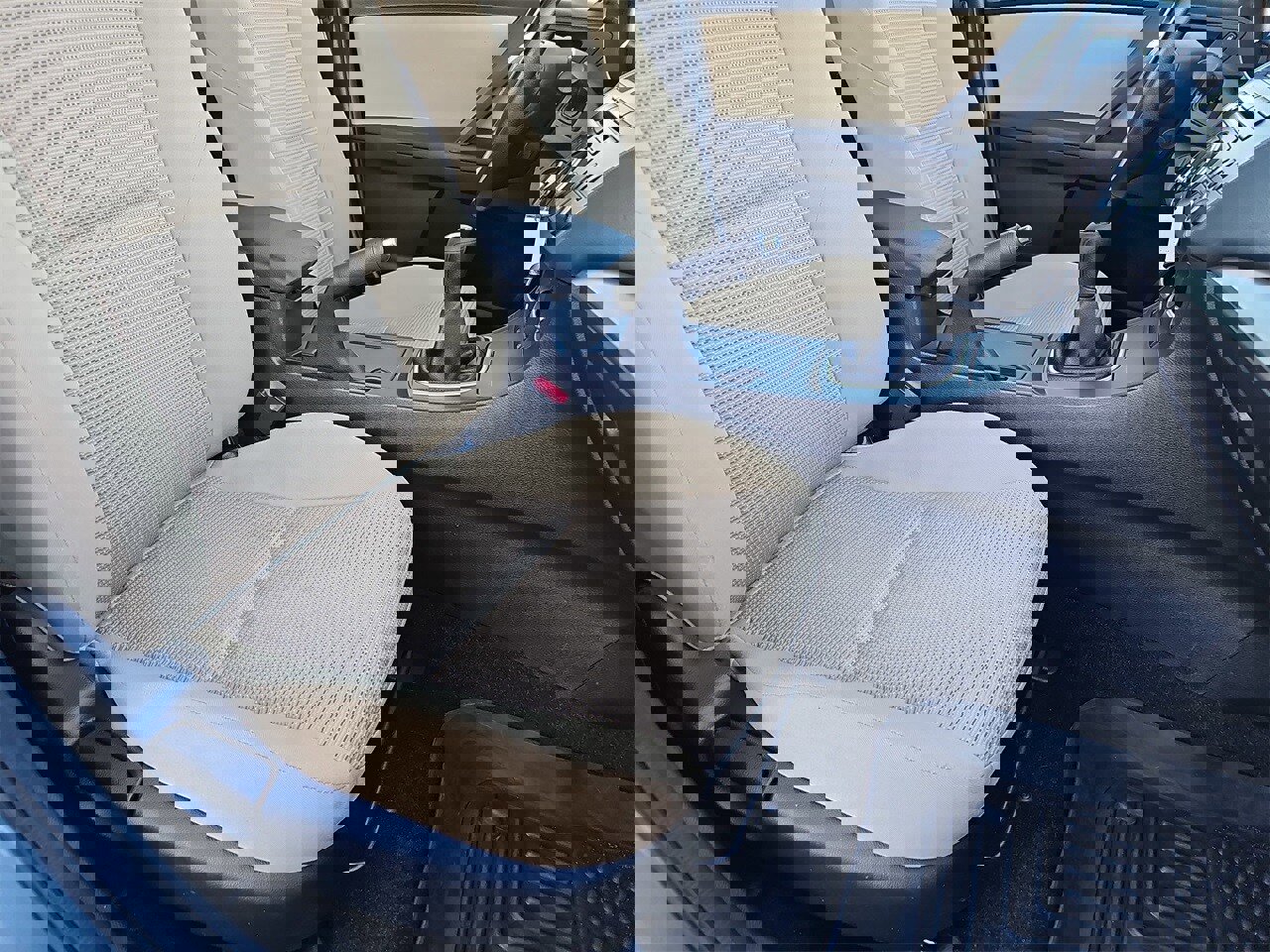 Used 2012 MAZDA MAZDA3 i Touring image 10