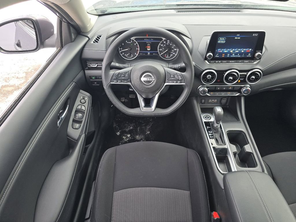 Used 2025 Nissan Sentra SV image 21