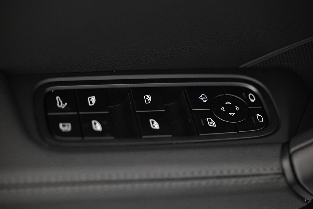 New 2026 Porsche Cayenne S AWD/4WD image 22