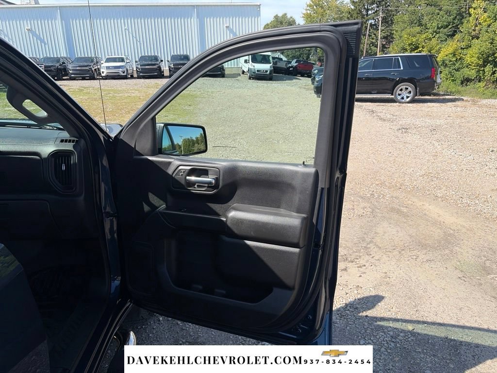 Used 2020 GMC Sierra 1500 4x4 Crew Cab w/ Sierra Value Package image 23