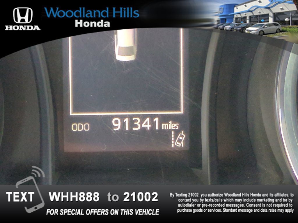 Used 2019 Toyota Camry SE w/ Carpet Mat Package FWD image 14