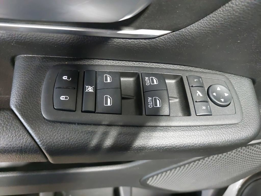 Used 2023 RAM 1500 Big Horn image 28