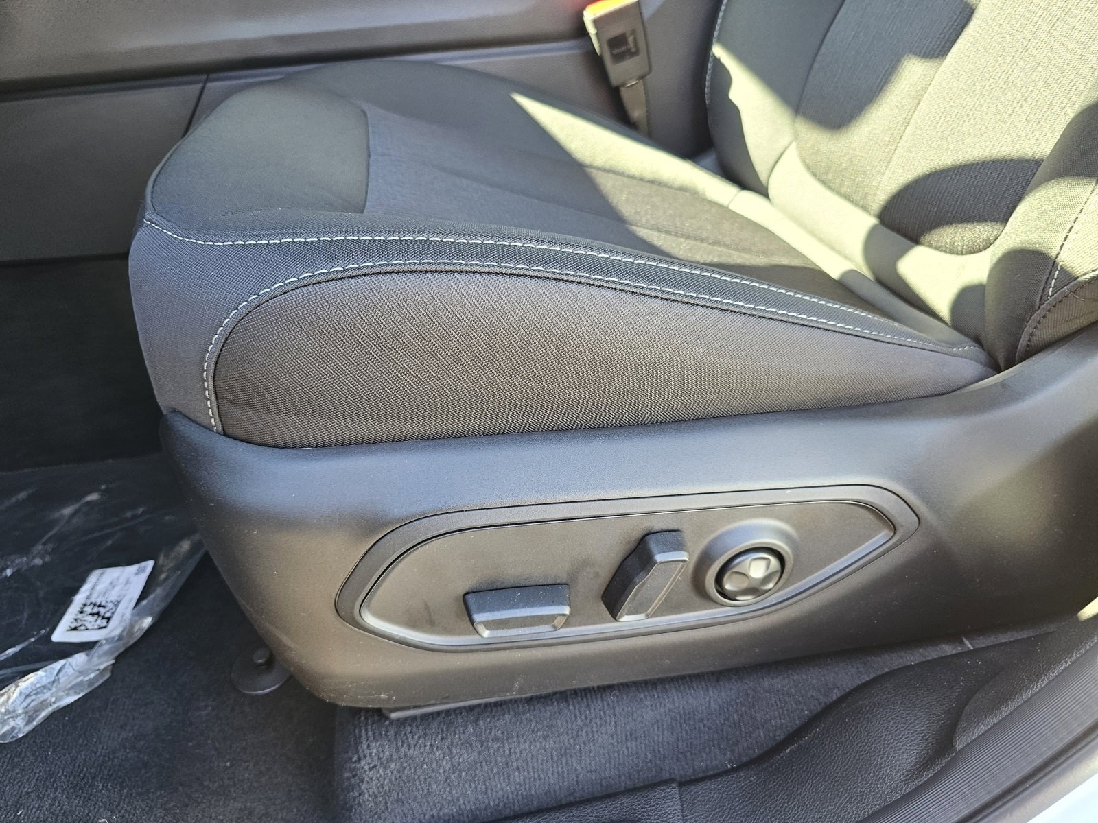 New 2025 Jeep Grand Cherokee L Laredo image 20