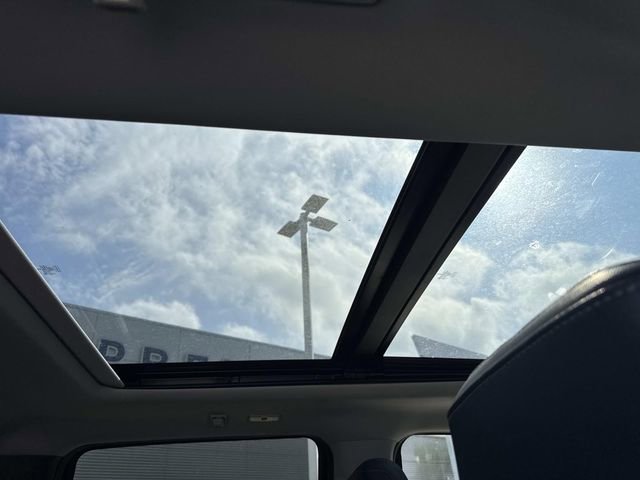 Used 2023 Ford F350 Lariat w/ Snow Plow/Camper Package image 7