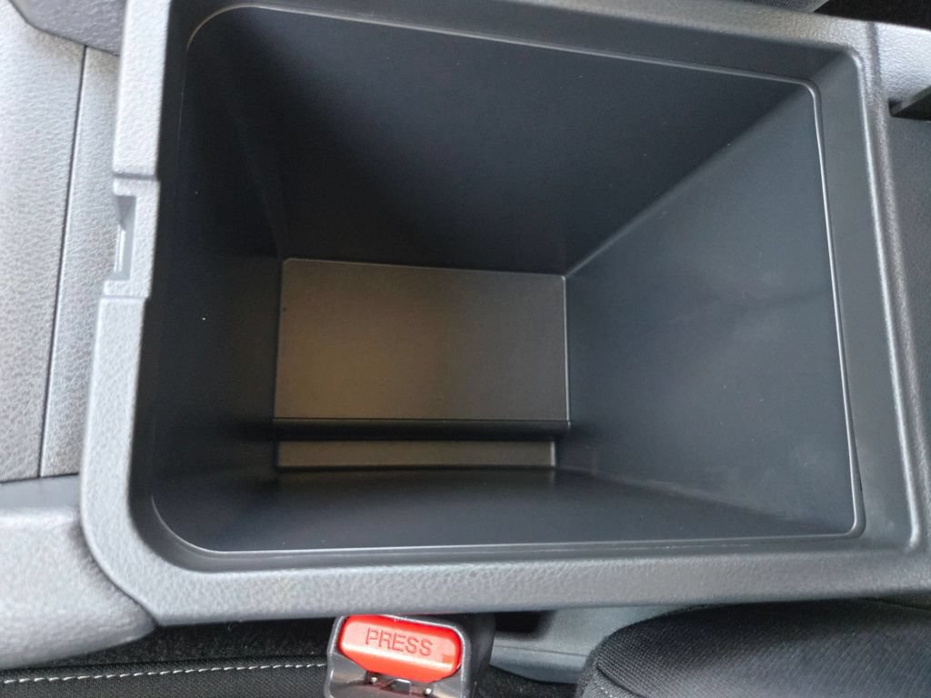 Used 2025 Nissan Sentra SV FWD image 31