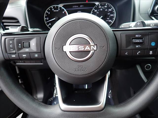 Used 2022 Nissan Rogue SV AWD/4WD image 14