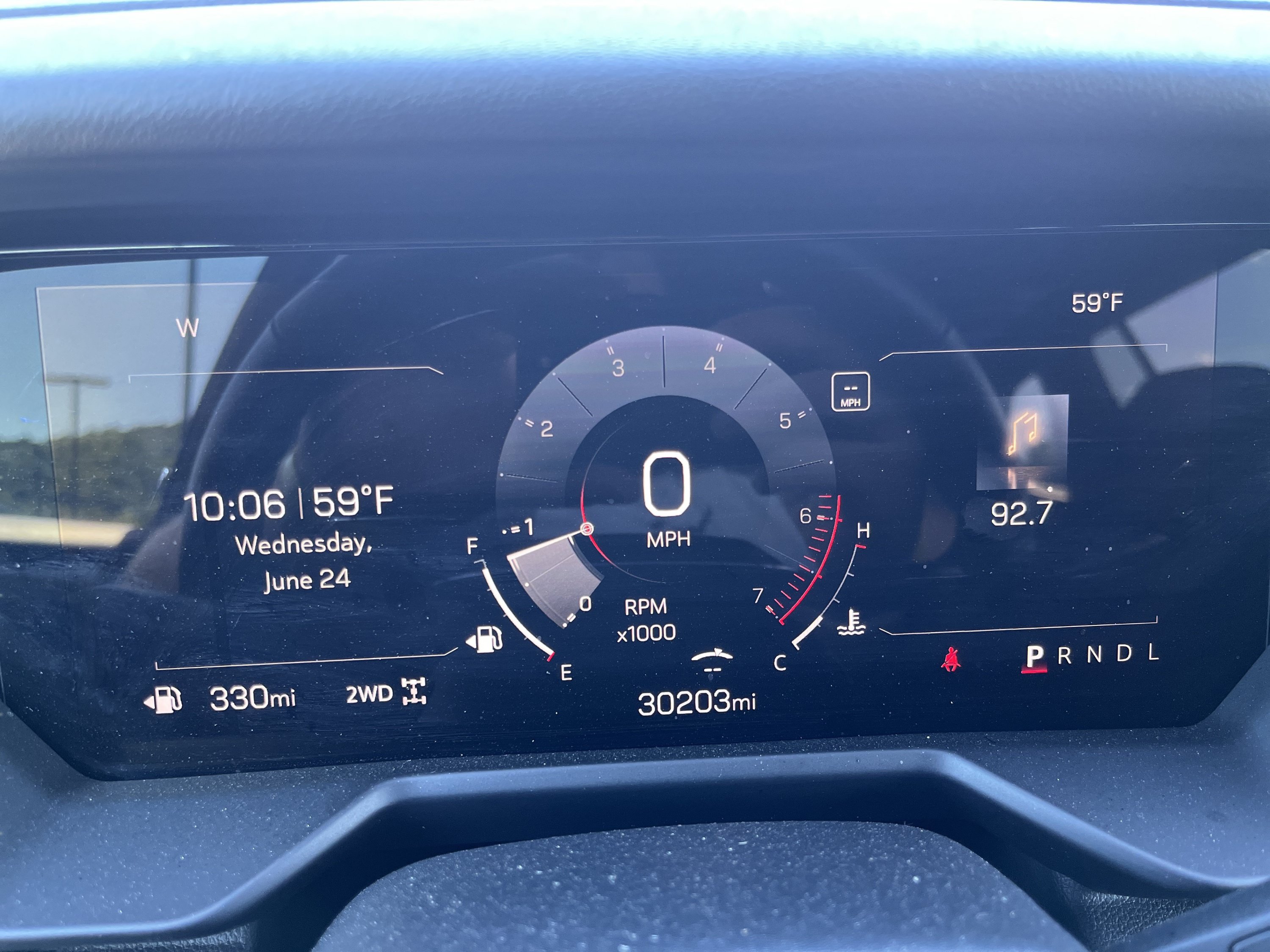 Used 2025 GMC Acadia Elevation w/ Elevation Premium Package AWD/4WD image 21