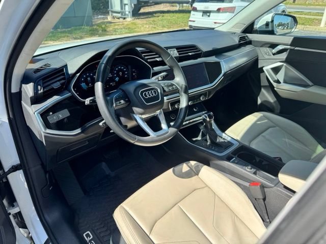 Certified 2022 Audi Q3 2.0T Premium Plus w/ Premium Plus Package AWD/4WD image 22