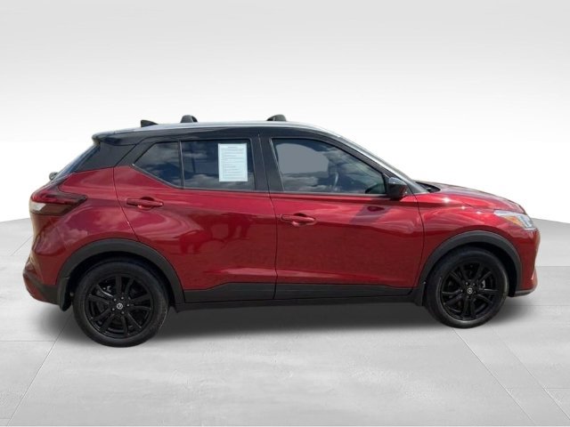 Certified 2022 Nissan Kicks SV w/ Exterior Package FWD image 9