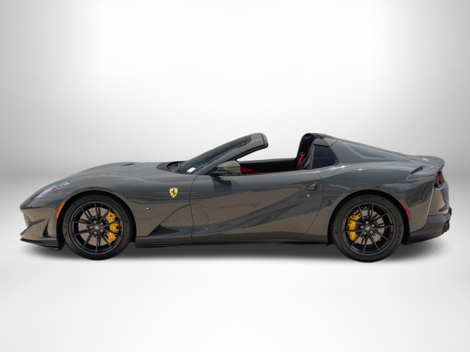 Used 2021 Ferrari 812 GTS RWD image 4