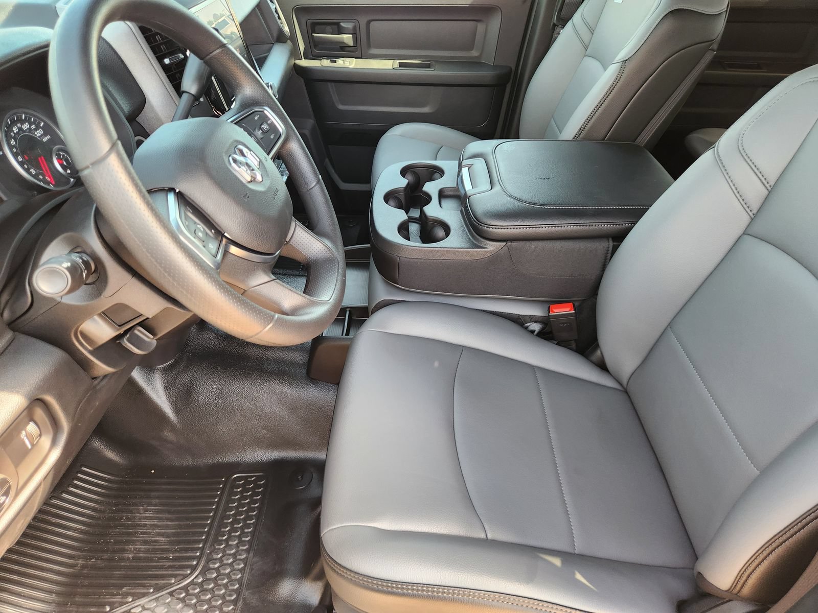 New 2026 RAM 2500 Tradesman AWD/4WD image 12