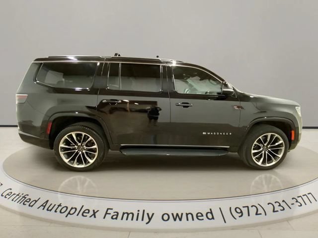 Used 2024 Jeep Wagoneer Series II w/ Premium Group I AWD/4WD image 6