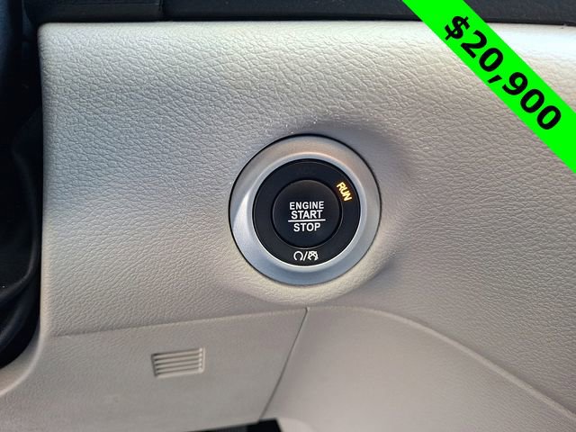 Certified 2023 Chrysler Voyager LX image 28