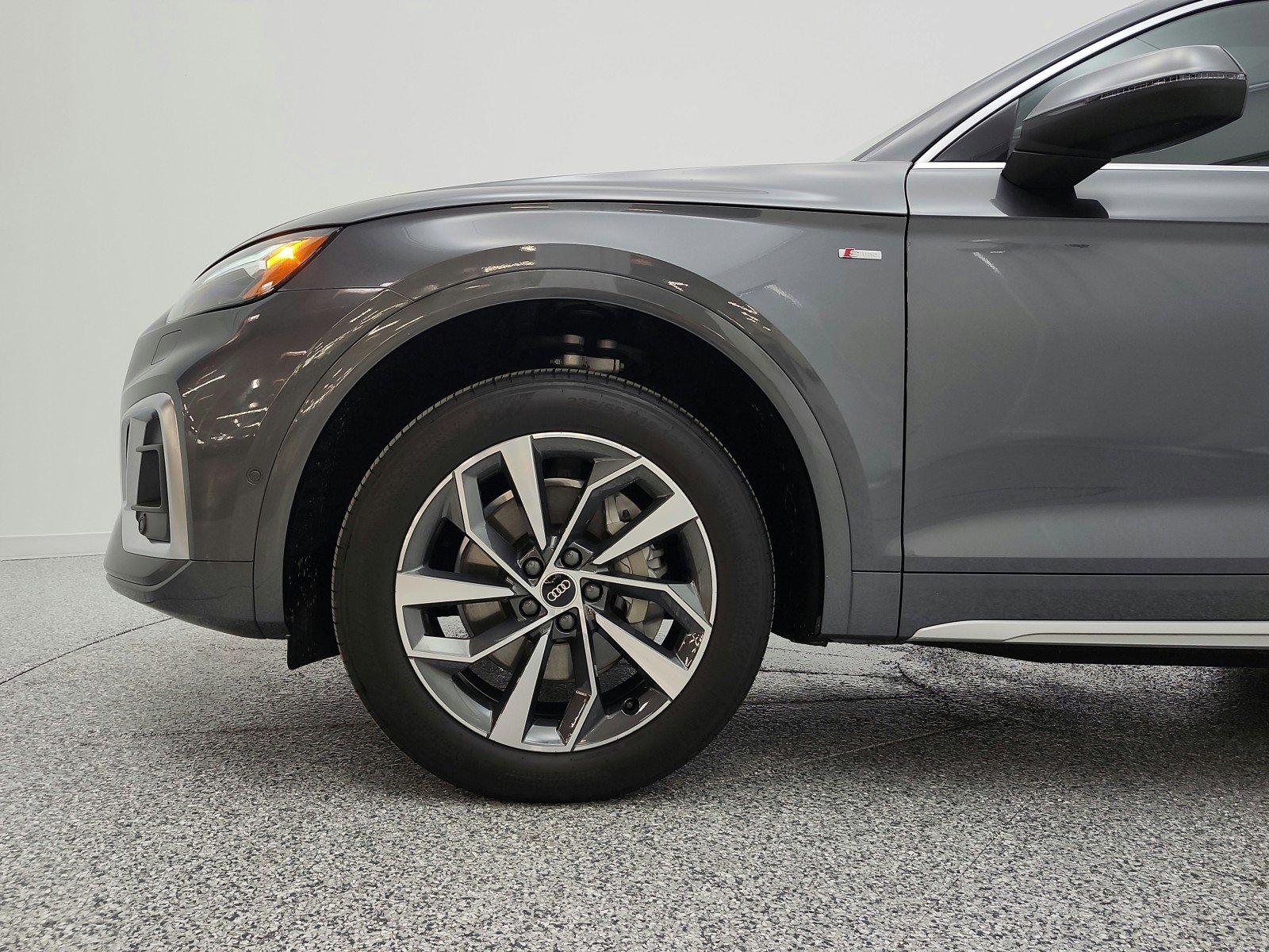 Used 2023 Audi Q5 2.0T Prestige w/ Prestige Package image 20