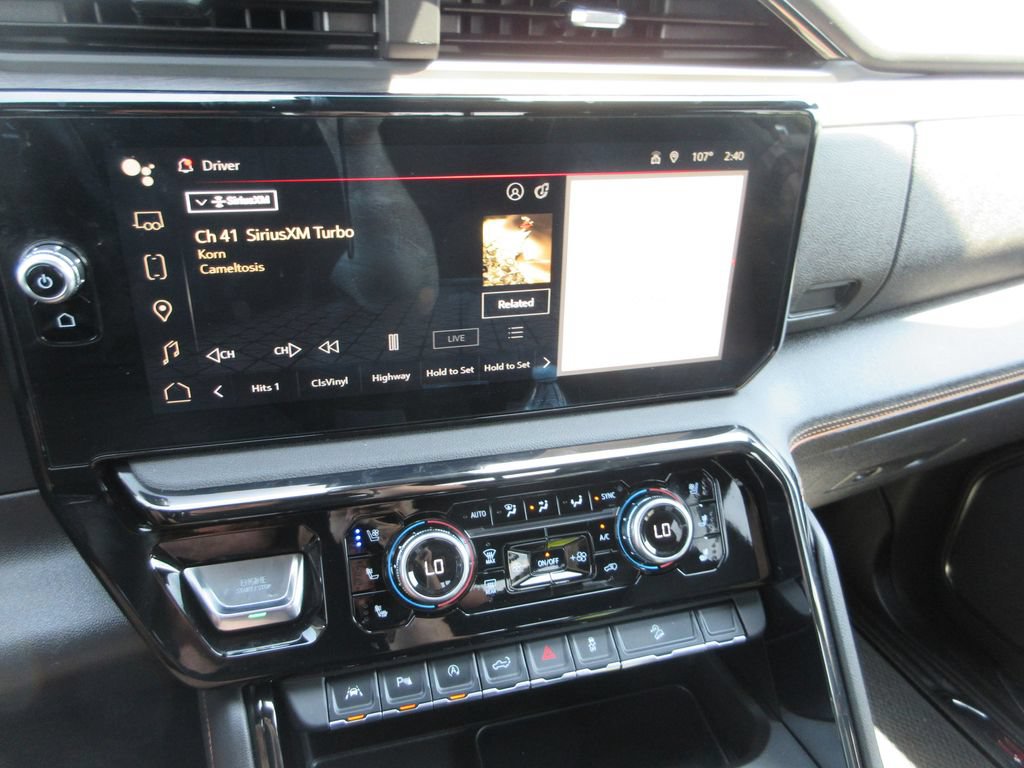Certified 2025 GMC Sierra 1500 AT4 w/ AT4 Premium Package AWD/4WD image 35