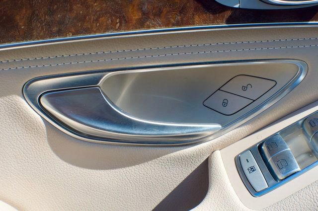 Used 2015 Mercedes-Benz C 300 4MATIC Sedan image 42