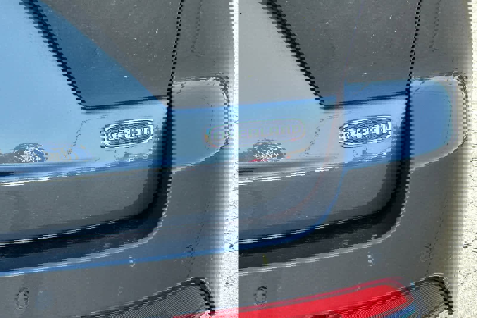 Used 2022 Jeep Grand Cherokee Overland w/ Advanced Protech Group III image 34