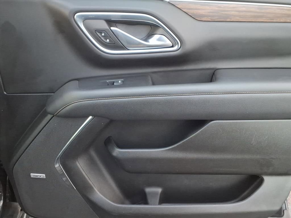 Certified 2023 Chevrolet Suburban Premier image 25