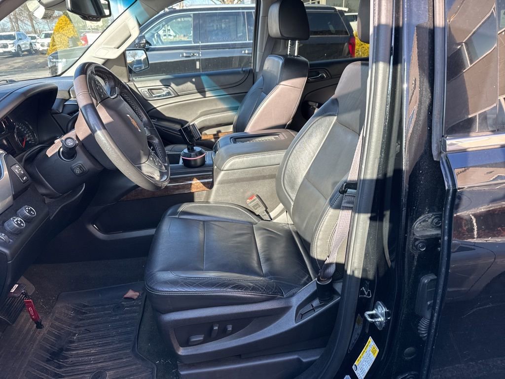Used 2015 Chevrolet Suburban LT image 10