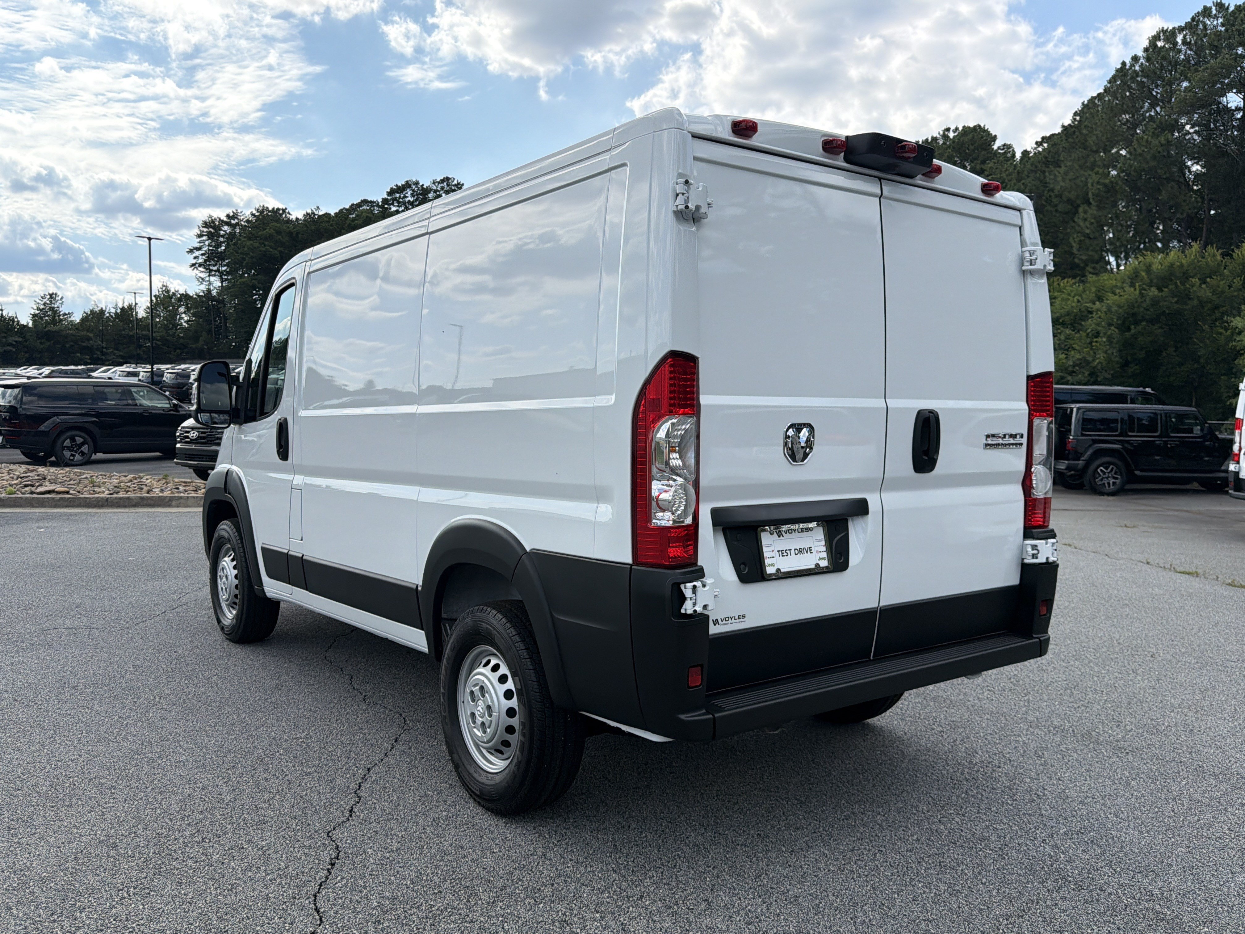New 2026 RAM ProMaster 1500 w/ Convenience Group FWD image 6