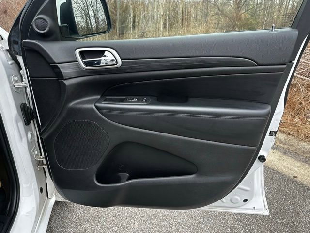 Used 2021 Jeep Grand Cherokee Laredo X image 16