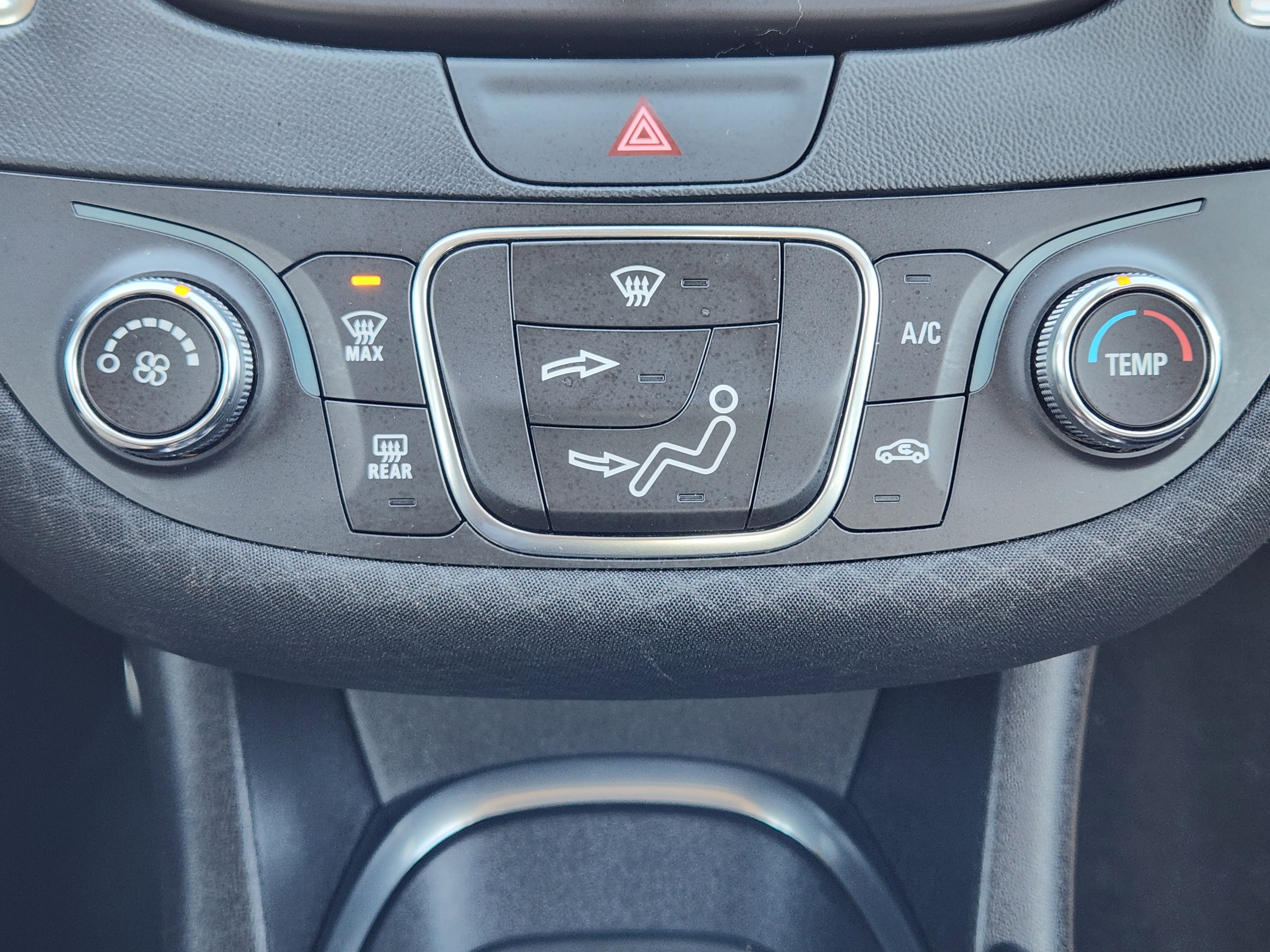 Used 2017 Chevrolet Malibu LT image 19