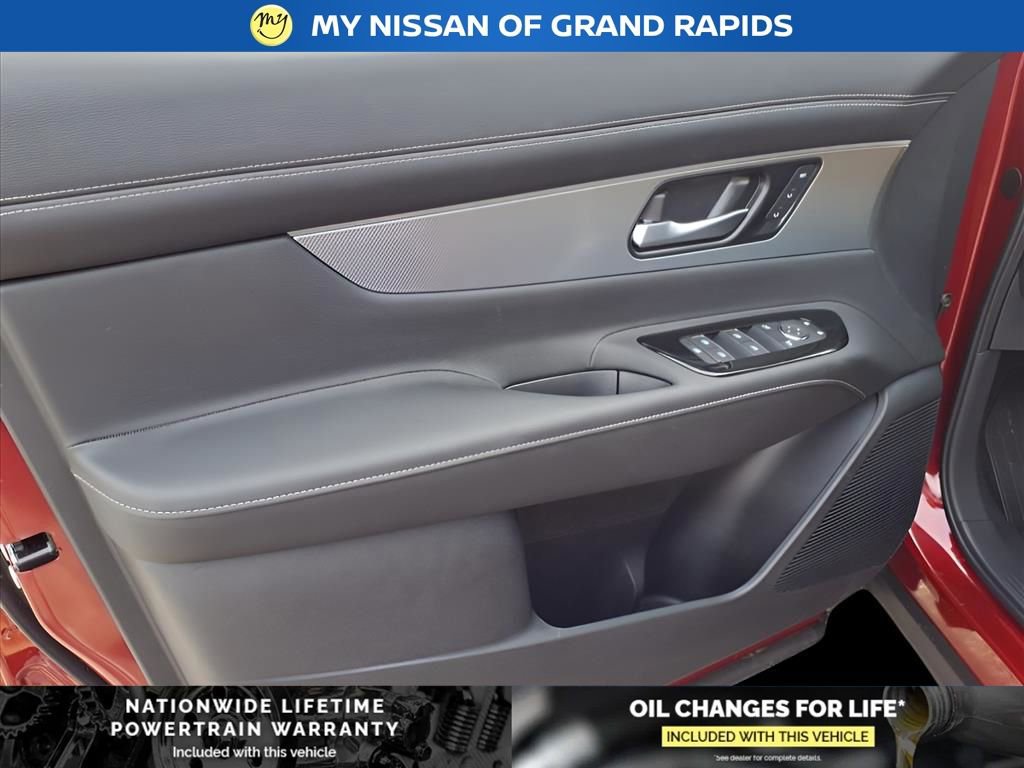 New 2025 Nissan Murano SL w/ Cargo Package image 8