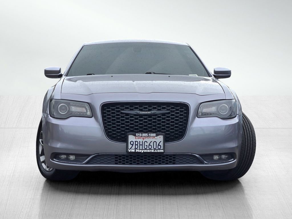 Used 2017 Chrysler 300 S image 2