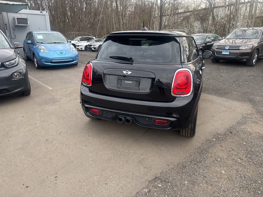 Used 2018 MINI Cooper S image 13
