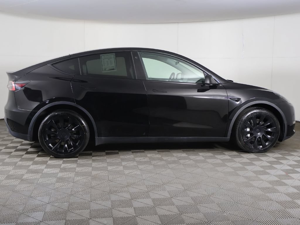 Used 2023 Tesla Model Y Long Range AWD/4WD image 19