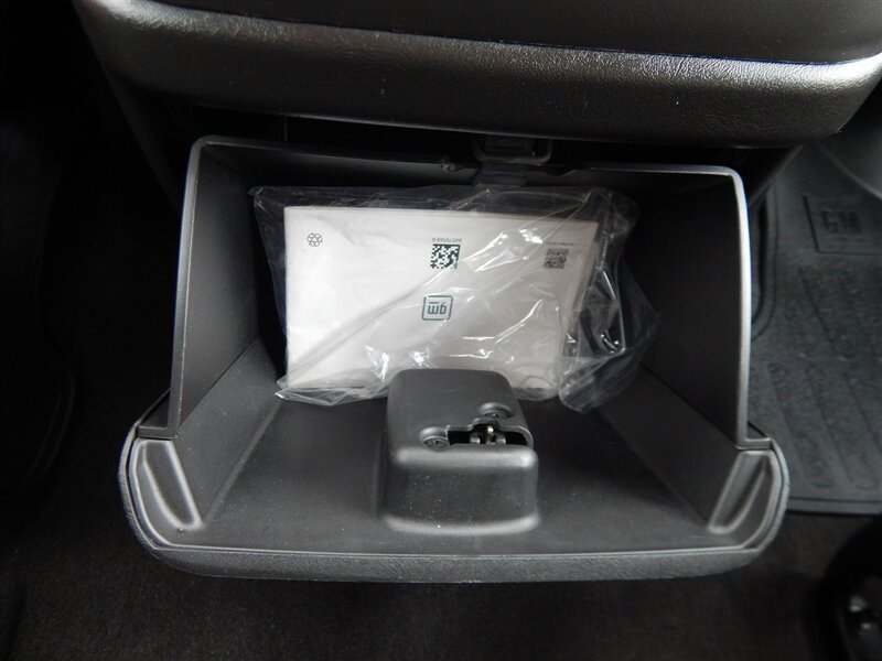 Used 2022 Chevrolet Express 3500 LT w/ LT Preferred Equipment Group RWD image 27